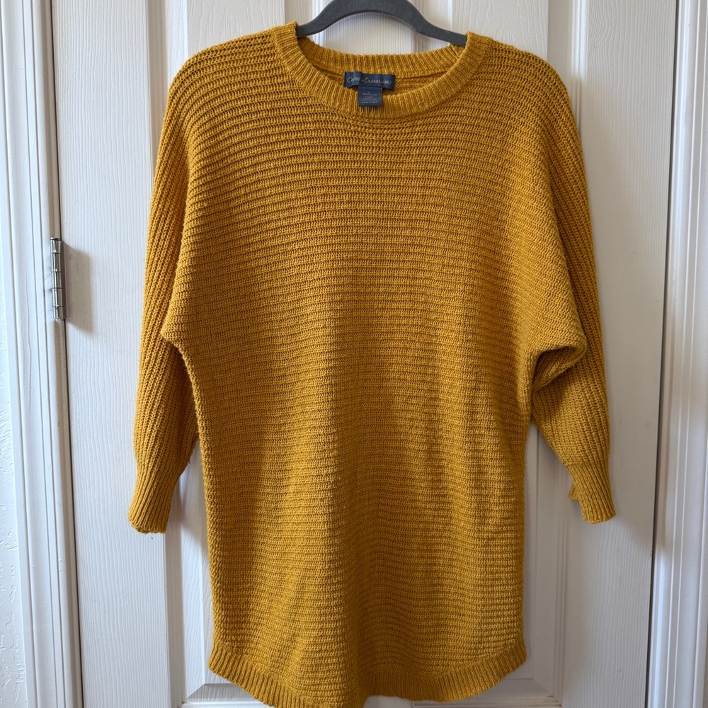 Emma’s Expressions | Women’s Size Large | Golden Knit Sweater